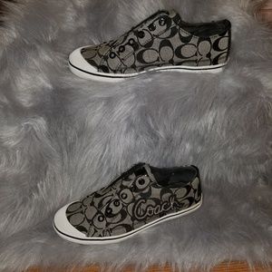 Coach Keeley in Women 8